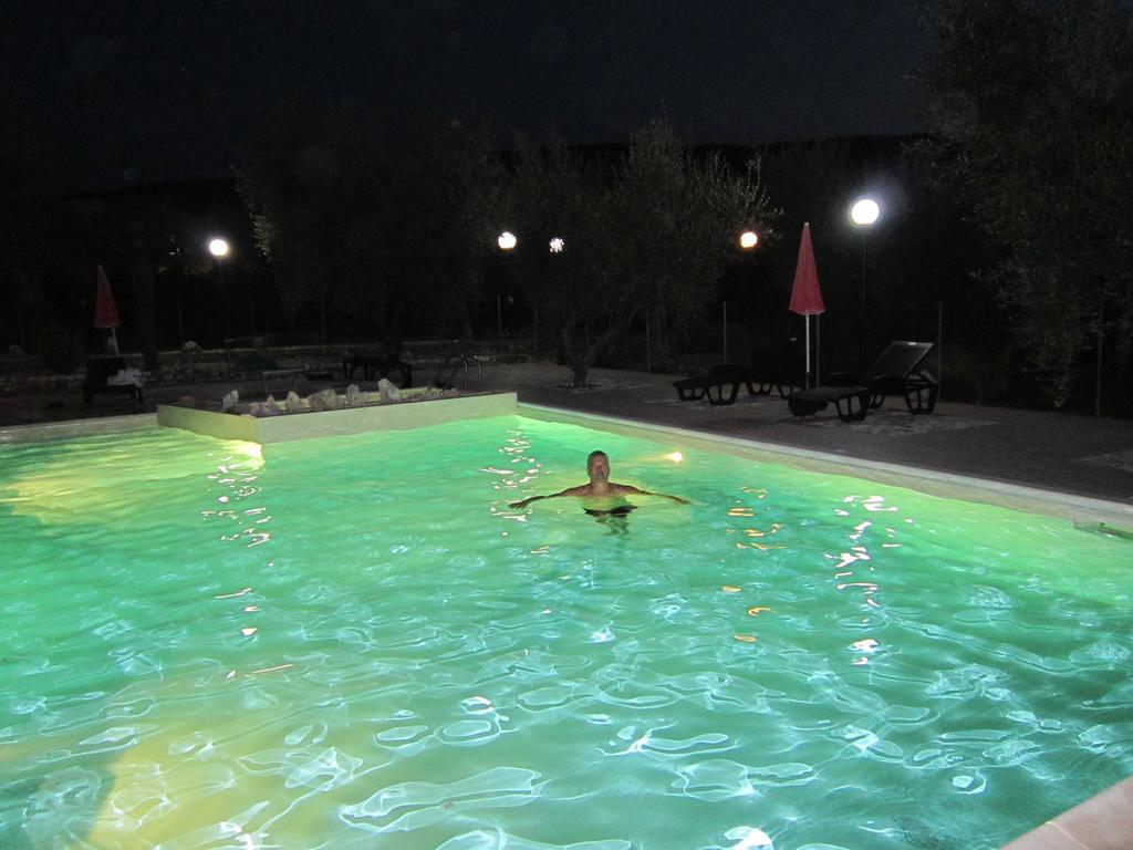 Vila Sejuda Hotel Пешичи Екстериор снимка